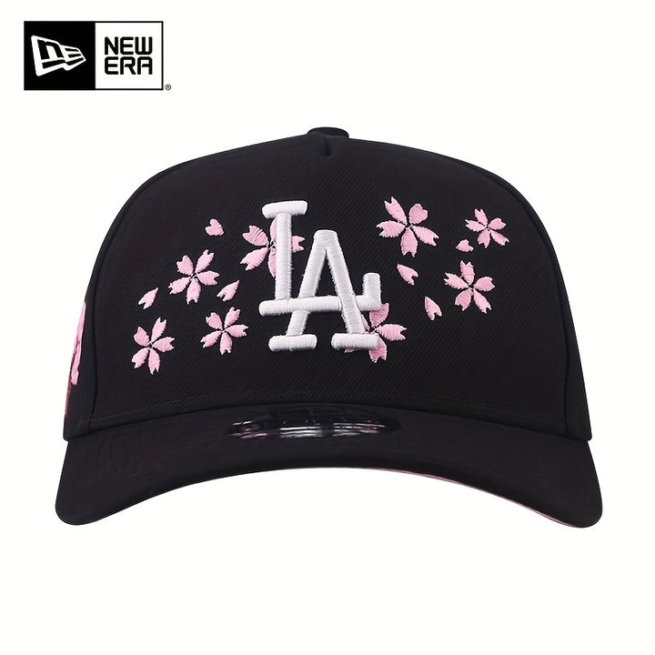 Gorra de béisbol New Era negra con visera curva y tapa rígida, bordado con la letra LA, sombrero unisex ajustable para hombres y mujeres - Moderna, deportiva, casual, para exteriores, camping, picnic y escalada