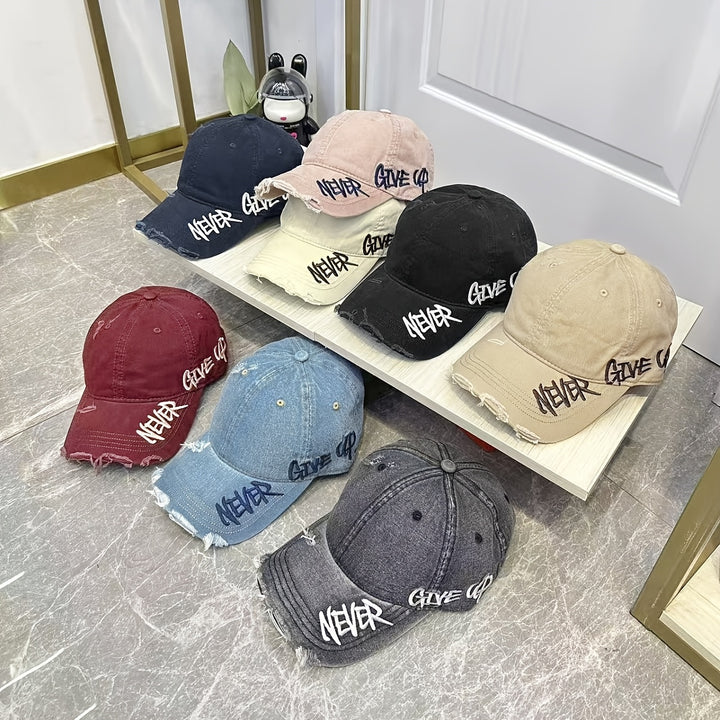 Gorra de béisbol estilo americano con bordes desgastados, bordado lateral y visera curva, sombrero versátil para streetwear