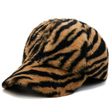 Gorra de Béisbol Estampado Leopardo Invierno - Beige y , Gorro Ligero y Cálido para Mujeres y Hombres, Ajuste Elástico, Fiestas, Diario, Deportes - Solo Lavado a Mano