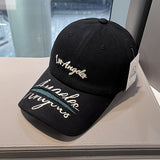 Nuevo bate de béisbol de verano para parejas con bordado retro para mujer, perfecto para ir de compras y mostrar un rostro pequeño.