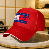 1 Gorra de béisbol para hombre - Sombrero ajustable con cierre a presión y logo rojo y blanco llamativo, ajuste estructurado ligero y transpirable para uso casual y deportivo
