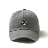 Gorra de béisbol bordada con gato lindo - Ligero, transpirable, poliéster, ajuste ajustable, perfecto para uso diario y regalos de vacaciones, ideal para Pascua, Día de la Madre, Ramadán, ropa casual para la cabeza | Bordado juguetón | Gorra cómoda