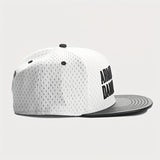 Gorra de Béisbol Universitaria Blanca con Letras - Estilo Casual y Académico con Diseño de 'A' y 'D' (para monogramas de atletas), Gorra de Poliéster Duradera para la Vida en el Campus y Atuendos Informales