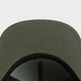 Gorra de Béisbol Unisex para Adultos en Verde Militar Oliva - Ajustable con Letras NEGRAS, Sombrero Ancho al Sol Ideal & Ciclismo, Senderísmo y Uso Casual - Gorro Duradero Para Exteriores (Talla Única)