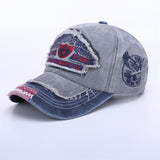 Gorras de Béisbol VEW YORK para Parejas - Unisex, con Letras Bordadas con Plumas, Ajuste Snapback, 6 Paneles, Ligera para Todas las Estaciones, Ideal para Navidad, Eventos y Mardi Gras (Diseño con Bordado de Plumas)