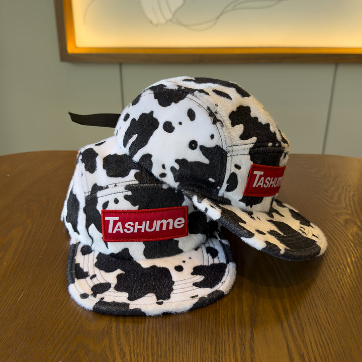 Gorra de bocina plana con flecos de lana de cinco piezas, diseño bordado estilo vaca, diseño de botón ajustable, tejido suave y cómodo, gorra de béisbol estilo hip-hop urbano, adecuada para hombres y mujeres, uso diario, actividades al aire libre