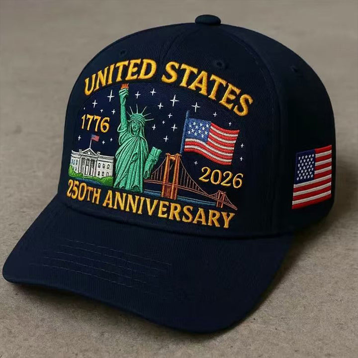 Gorra Snapback con Estatua de la Libertad y Bandera del 250º Aniversario - /Marrón con Letras Doradas, Sombrero Conmemorativo 1776-2026, Ligero y Ajustado para el 4 de Julio, Fiestas y Eventos Históricos (Coleccionable de Apariencia Oficial)