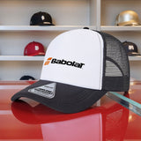 1 gorra de béisbol con logo Babolat - Gorra deportiva ligera tipo camionero con respaldo en malla, panel frontal blanco y visera negra, para todas las estaciones: actividades al aire libre como , skateboarding o pesca. Diseño unisex ideal tanto para hombr