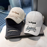 Nuevo bate de béisbol de verano para parejas con bordado retro para mujer, perfecto para ir de compras y mostrar un rostro pequeño.