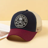 Gorra de Béisbol de Malla con Parches de Calavera y Letras - Ligera, Transpirable, Sombrero para Actividades al Aire Libre