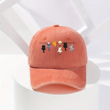 Tela. Adorable gorra de béisbol con temática felina, perfecta para la moda urbana, con un diseño divertido y vibrante adecuado para cualquier temporada.