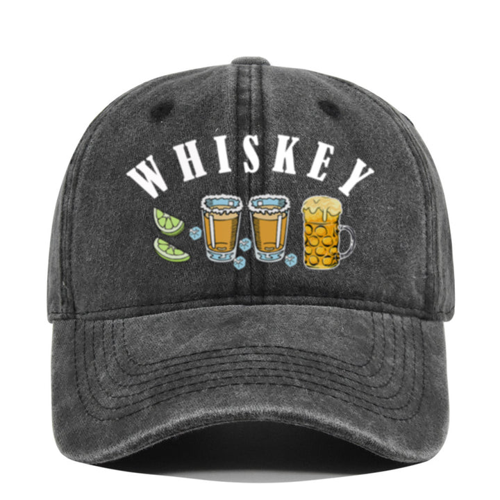 Gorra de Béisbol Vintage con Emblema de Whisky y Vino, Ajustable Snapback, Logo Manual para Estilo Retro, Cata de Vinos, Bares y Fiestas Navideñas - No Elástica, Ideal para Entusiastas del Retro y Seguidores de la Cultura del Vino