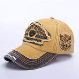 Gorras de Béisbol VEW YORK para Parejas - Unisex, con Letras Bordadas con Plumas, Ajuste Snapback, 6 Paneles, Ligera para Todas las Estaciones, Ideal para Navidad, Eventos y Mardi Gras (Diseño con Bordado de Plumas)