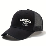Tela. Un elegante gorro de béisbol de GOONIES estampado para hombres y mujeres, un sombrero de ala curva de malla transpirable para actividades de verano al aire libre, un gorro estilo camionero, adecuado para eventos al aire libre, vacaciones, camping y