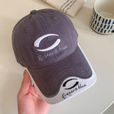 Gorra de béisbol retro de moda para niños, adecuada para parejas, con un ala ancha que se adapta a caras grandes y pequeñas.