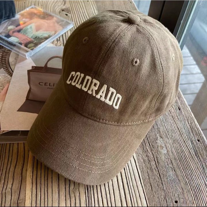 Gorra de Béisbol con Bordado de Letras Adornadas - Ajustable Snapback, Visera Ancha de 50+, Ideal para Eventos al Aire Libre, Casuales y Navideños