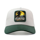 Gorra Trucker Gráfica de la Serie Western Yellowstone para Hombres y Mujeres - Cierre Ajustable Snapback, Parte Trasera de Malla Transpirable, Gorra Duradera con Logo de Yellowstone y Diseño de Dutton Ranch para Uso Casual al Aire Libre en Verano, Regalo