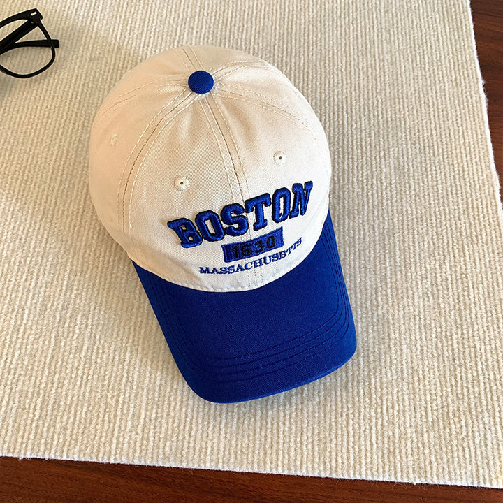 Gorra Minimalista de Lujo Ligero con Letras de Metal. Estilo Versátil y de Alta Gama para Trabajadores Urbanos en Negocios, Ocio y Exposiciones de Arte