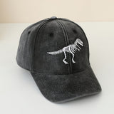 Gorra de béisbol con bordado de dinosaurio para jóvenes, ajustable con cierre de broche, estilo duckbill mate lavado, ligera para todas las estaciones, sombrero para exterior en azul marino/oliva/beige, uso casual y para fiestas, accesorio juvenil, diseño