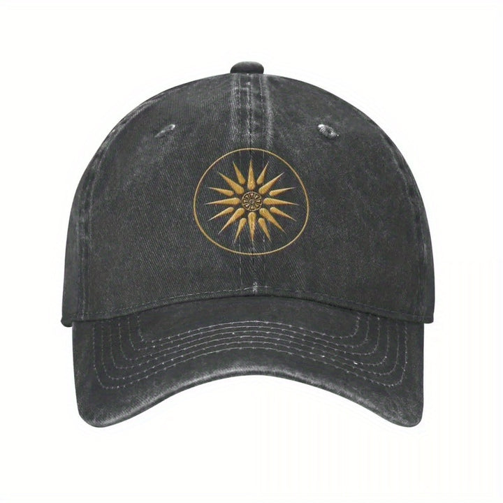 Gorra de Béisbol Dorada con Símbolo de Macedonia - Gorra Ajustable Snapback, Diseño de Seis Paneles en Denim Transpirable para Hombres y Mujeres, Estilo Casual Urbano (Lavable a Máquina) - Uso Formal y Diario, Sombrero Versátil, Emblema Impreso, Cómoda y