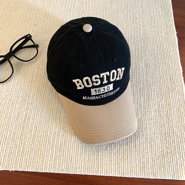 Gorra Minimalista de Lujo Ligero con Letras de Metal. Estilo Versátil y de Alta Gama para Trabajadores Urbanos en Negocios, Ocio y Exposiciones de Arte