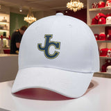 Gorra Trucker JC Cavaliers - Gorra Ligera y Transpirable con Logo Dorado 'JC', Ajuste Estructurado para Hombre, Comodidad para Todas las Estaciones, Halloween y Uso Casual - Ropa Oficial del Equipo