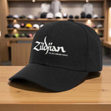 1 Gorra de béisbol Zildjian Since 1623 - Gorra ligera ajustable con cierre, negra con logo blanco, para skateboarding, gimnasio, viajes, ropa urbana casual - Gorra deportiva unisex para hombres y mujeres, accesorio para el cabello para el gimnasio, moda u