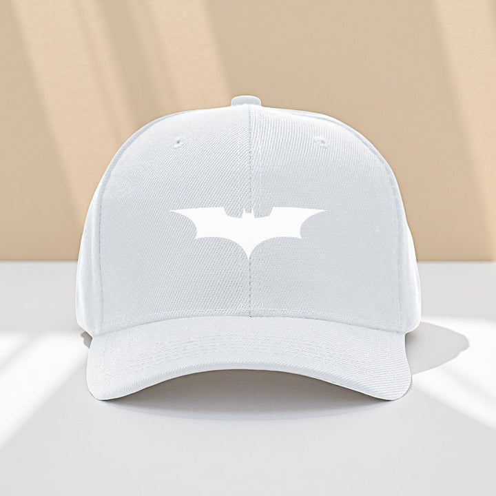 1 pieza de gorra de béisbol con diseño de murciélago WB - Gorra ajustable con cierre para hombres y mujeres, poliéster transpirable, negro con logo blanco DC, gorra de verano divertida, protección solar, ajuste perfecto, ideal para Navidad, 'S Day, Acción