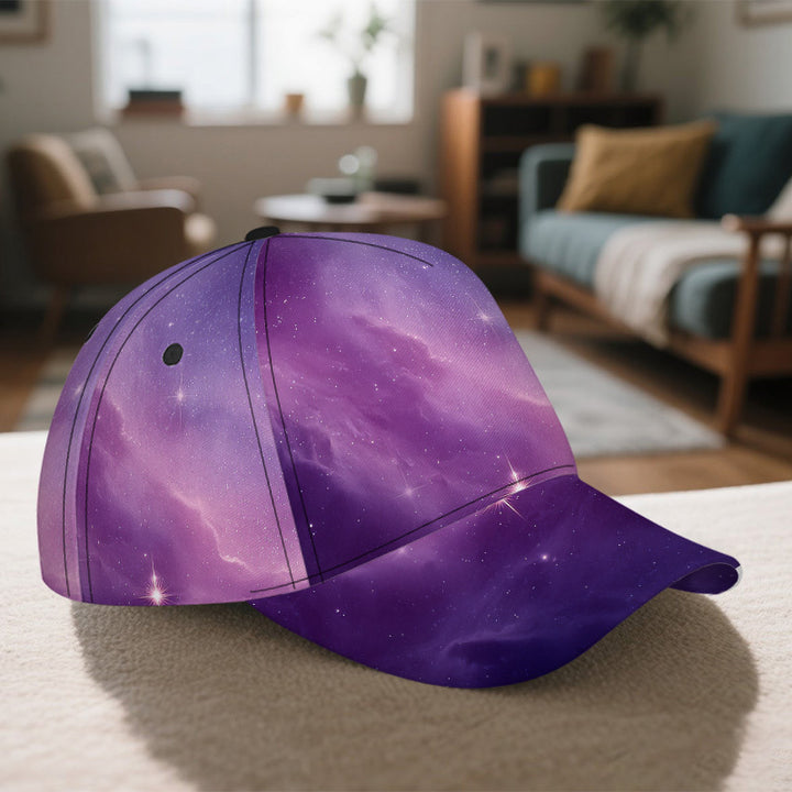 1 gorra de béisbol con estampado 2D de paisaje cósmico púrpura - Estampado vibrante de cuerpo completo, gorra snapback ligera de poliéster, ideal para deportes, running y moda urbana, Ropa Casual,Actividades al Aire Libre,Diseño Funky,Ajuste Cómodo,Sombre