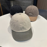 Gorra de Béisbol para Mujer con Diseño Pacífico y Coche - Ajustable con Cierre de Presión, Malla Transpirable en la Parte Posterior, Dos Tonos Beige/Blanco, Ropa Casual de Calle para Actividades al Aire Libre en Primavera Verano