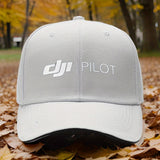 1 gorra de béisbol ajustable DJI Pilot con estampado de moda, negra con texto blanco, transpirable y cómoda para viajes, correr y estilo urbano, gorra tejida de aspecto moderno
