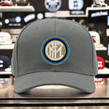 1 Gorra de béisbol con logo INTER y diseño 1909 - Poliéster ligero, ajustable con cierre a presión, visera curva, lavable a máquina, unisex para hombres y mujeres, perfecta para uso diario y eventos, gorra de béisbol