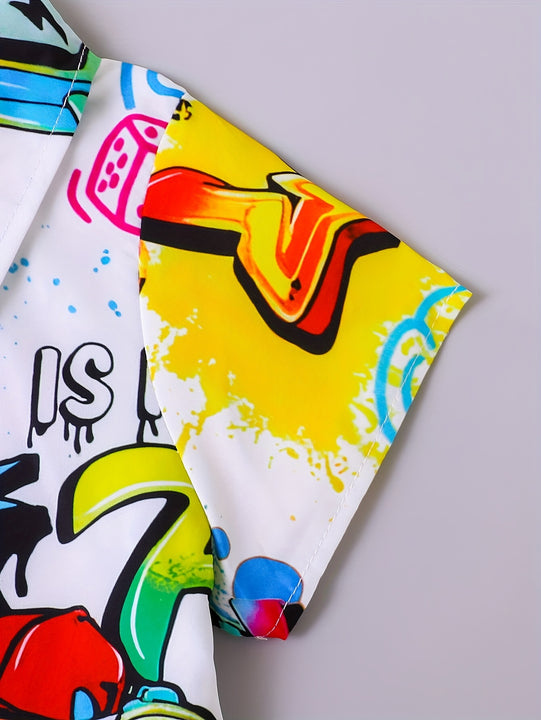 Conjunto de 3 piezas para Niños: Camisa Casual de Verano con Estampado Aleatorio y Cuello, Shorts y Sombrero Portátil - Ropa Deportiva Ligera y Cómoda para Actividades al Aire Libre, Ideal como Regalo para Jóvenes