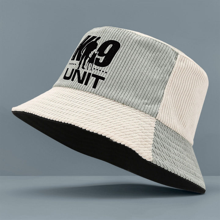 Gorro de Pana para Todas las Estaciones con Logo de Cachorro K9 y Texto K9 UNIT - Cierre Ajustable con Broche, Plegable para Exteriores y Uso Casual - Pana Verde Oliva/ (Lavable a Máquina)