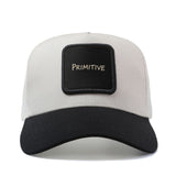 Gorra de Béisbol Ajustable para Hombres y Mujeres con Parte Trasera Transpirable, Gorro Trucker Blanco/ - Texto Dorado 'Primitivo', Diseño Ligero Unisex Ideal Para Pesca, Exteriores o Uso Casual. Talla Única (21.6-23.6 cm)
