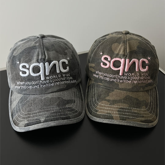 Una gorra de béisbol para mujer con diseño de camuflaje vintage lavado de alta resistencia, adecuada para primavera y verano. Esta gorra de tejido suave con bordado es unisex, lo que la hace una elección perfecta para regalos para parejas, y ayuda a crear