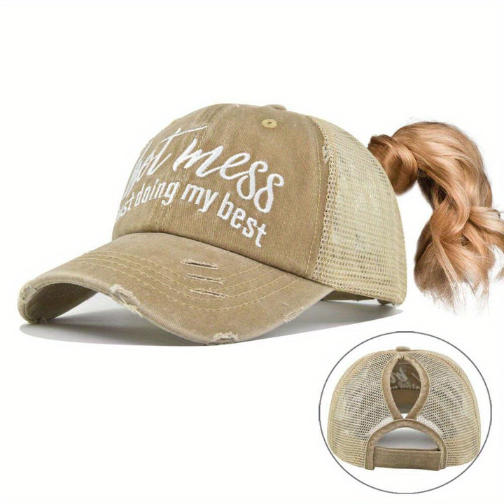 Gorra de béisbol desgastada para mujer con agujero para cola de caballo - Gorra ajustable de snapback para camioneros, ligera y no elástica, ideal para uso diario y Navidad, atuendos casuales, fiestas - Fácil de estilizar con colas de caballo o moños, acc