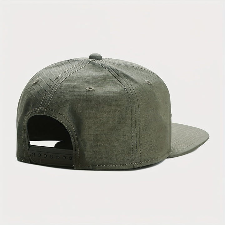 Gorra de Béisbol Unisex para Adultos en Verde Militar Oliva - Ajustable con Letras NEGRAS, Sombrero Ancho al Sol Ideal & Ciclismo, Senderísmo y Uso Casual - Gorro Duradero Para Exteriores (Talla Única)