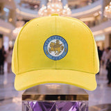 Gorra ajustable para hombres y mujeres - Tejido duradero, negro con emblema dorado, ideal para deportes al aire libre y uso casual, gorra de camping