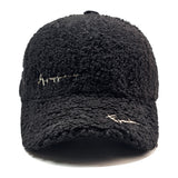 Gorra de béisbol de ala ancha para mujer - Gorra snapback ligera y ajustable con textura suave tipo felpa, Borgoña/Rojo - Calidez para invierno, eventos diarios y formales - Ajuste no elástico para cabezas grandes, Sombrero de invierno, Sombrero elegante,