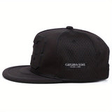 Gorra de béisbol snapback negra y roja con diseño en relieve de 58.42 cm, poliéster suave, parte trasera de malla transpirable, ajuste adaptable para deportes y uso casual, accesorio de moda, gorra duradera