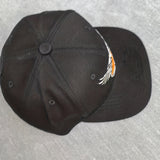 Gorra de béisbol bordada para hombre y mujer con diseño de visera - Snapback ligero y ajustable, comodidad para todas las estaciones, con bordado naranja, atuendo casual versátil para exteriores y uso diario, sombrero para exteriores, diseño divertido, so