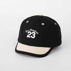 WM【Negro】23 Pico de Pato Pequeño