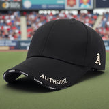 Gorra de béisbol unisex para las 4 estaciones con una letra bordada - Ligera, transpirable, cierre snapback, visera curva, fibra de poliéster, gorro para exteriores para todas las estaciones para hombres y mujeres, estilo casual