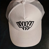 Gorra de Béisbol Ajustable Unisex Blanca con Logo '444' - Parte Trasera de Malla Transpirable, Diseño 3D/Punto de Colcha, Gorra de Poliéster en Blanco y para Atuendos Casuales, Acción de Gracias y Ropa casual (Lavable a Mano)