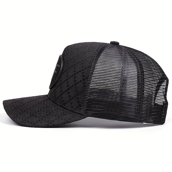 Esta red ajustable y perforada es cómoda e impermeable, con un exquisito bordado de la letra NF, ideal para deportes al aire libre, pesca en el campo o asistir a conciertos