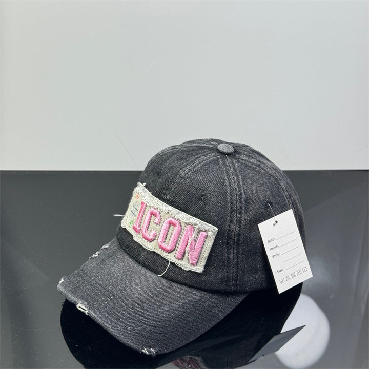 Nueva gorra de béisbol de mezclilla de estilo moderno para mujeres, versátil y elogiada, con un pequeño visor, adecuada para hombres, con letras bordadas de moda y una parte superior suave.