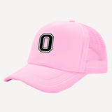 Gorra de camión con estampado de 26 letras rosa para niñas - Espalda de malla transpirable, cierre ajustable con clic, diseño de letras A-Z adecuado para regreso a clases, cumpleaños y verano | Regalo de moda, equipo casual para jóvenes | Gorra de béisbol