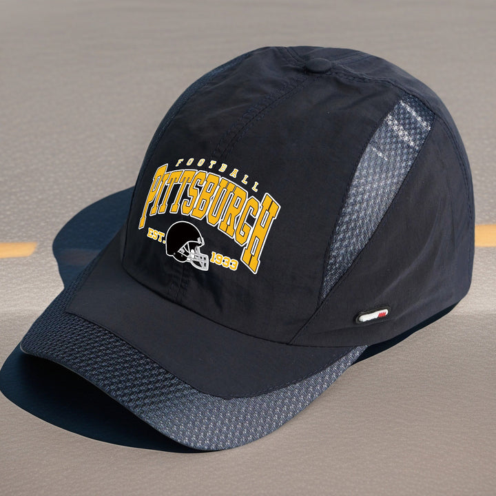 Gorra de Béisbol con Logo del Casco de Fútbol Pittsburgh EST. 1933 - Malla Transpirable en la Parte Trasera, Cierre Ajustable Snapback, Sombrero Casual y Deportivo para Todas las Estaciones para Hombres y Mujeres, Ajuste Cómodo, Tela Fácil de Cuidar