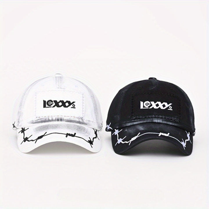 Gorra de Béisbol Ajustable Lansu Tina para Mujeres y Hombres con Estilo Streetwear Coreano - Letras Góticas Blancas/ & Diseño Alambre Espinoso, Parte Traseira en Red Transpirable aireada (Blanco) / Griseiro), Lavado Manualmente. Un Solo Número que se A...